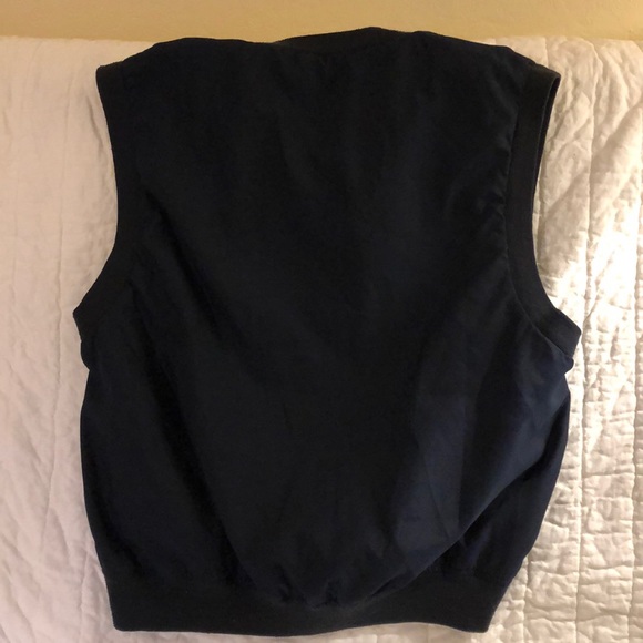 Men’s windbreaker pullover vest in navy - Picture 3 of 6